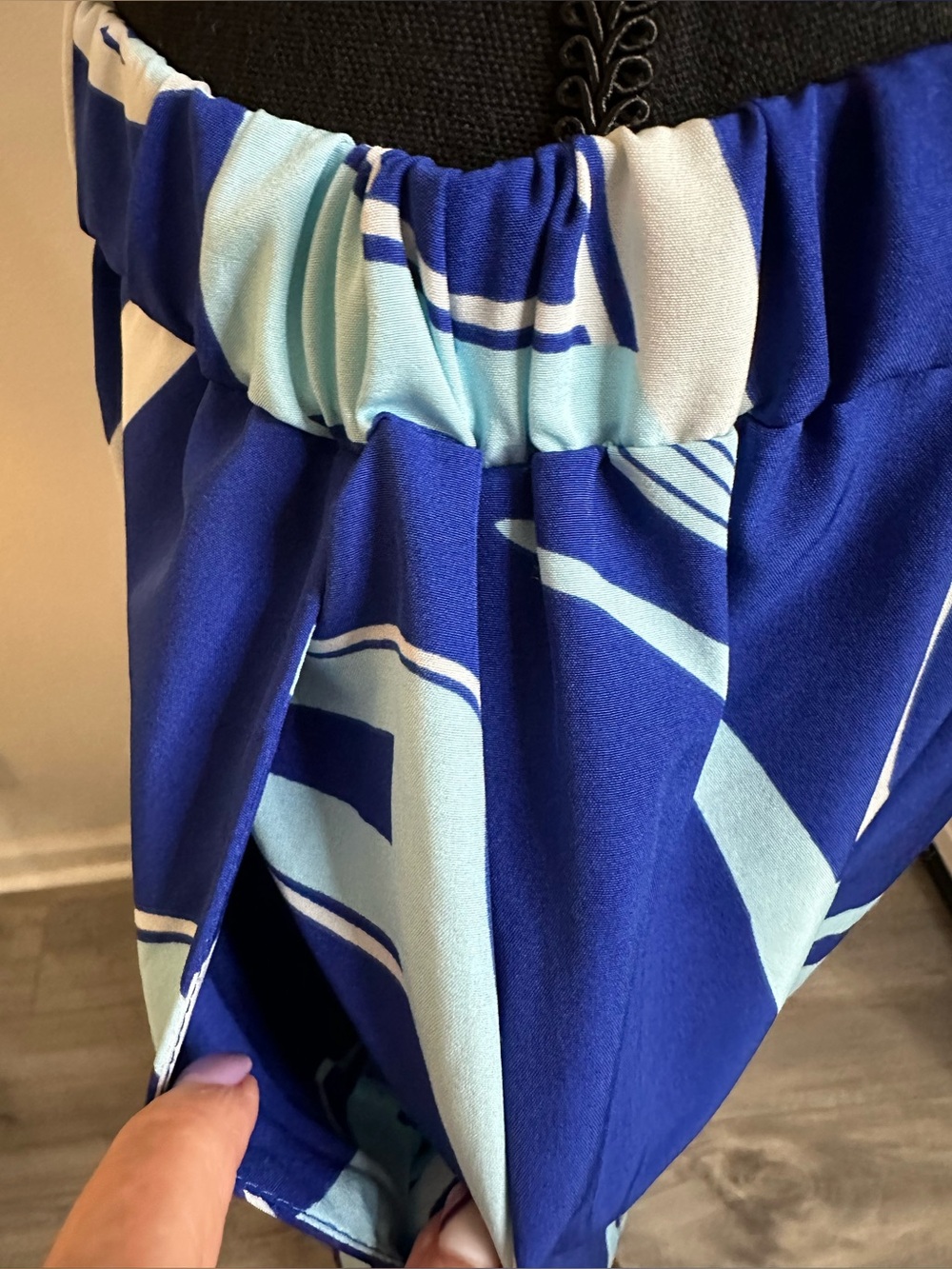 SHEIN Blue & White Abstract Print Two-Piece Wide Leg Pantsuit - Size 1X - Picture 5 of 15